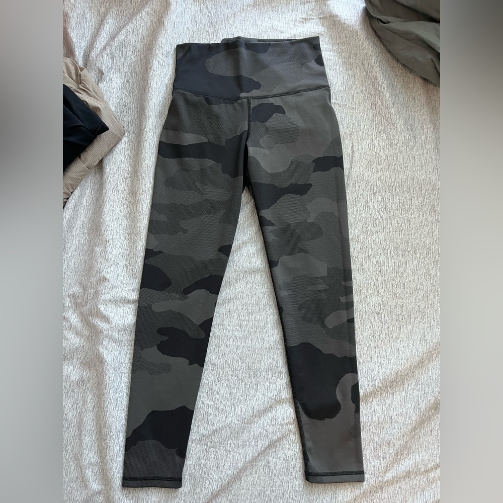 Camo Aerie Leggings, M